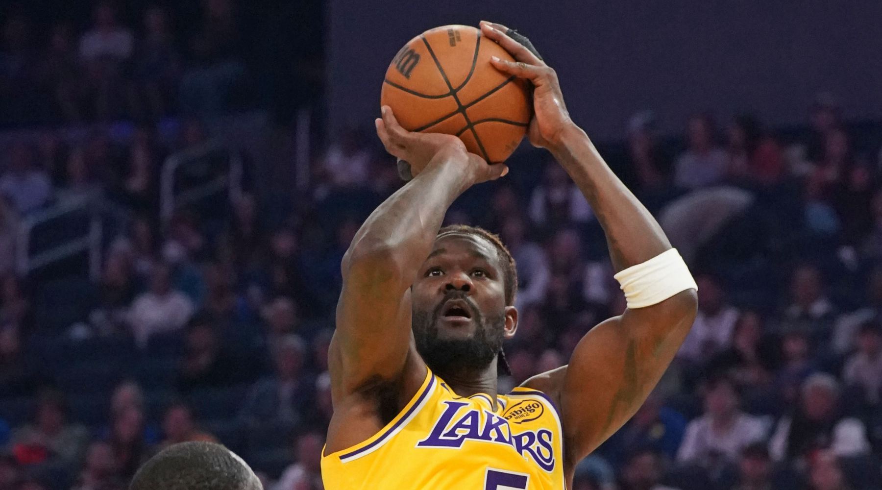Ayton: A comissão técnica sempre nos incutiu o conceito de campeonato, quero tirar o chapéu para eles