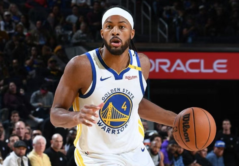 Moody acertou a 300ª cesta de três pontos de sua carreira, a quarta menor na história do Warriors.