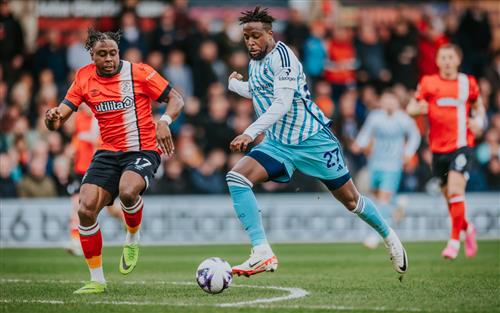 Luton Town x Nottingham Forest