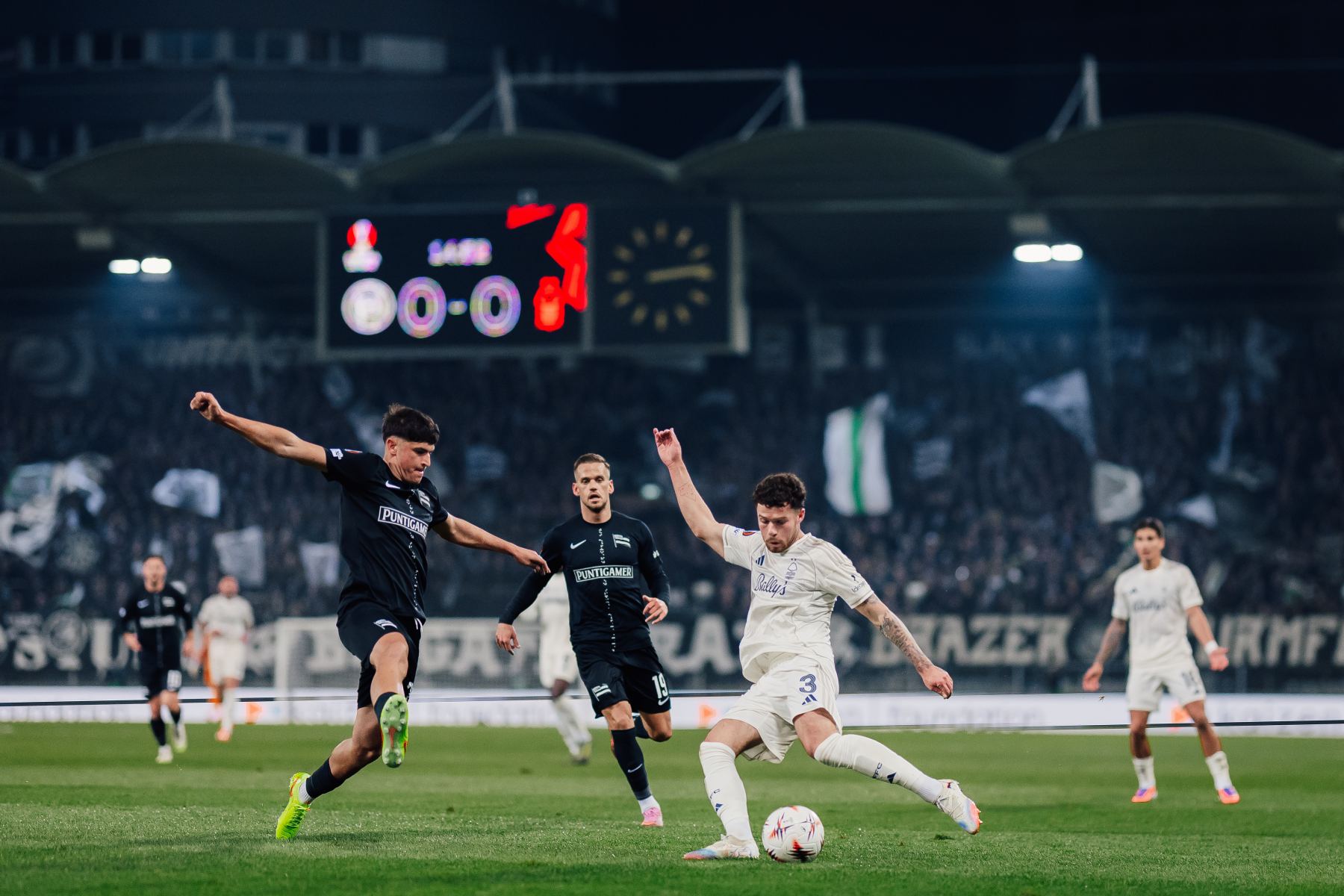 Bug da equipe visitante! Nottingham Forest não conseguiu vencer 8 jogos consecutivos fora de casa no início desta temporada