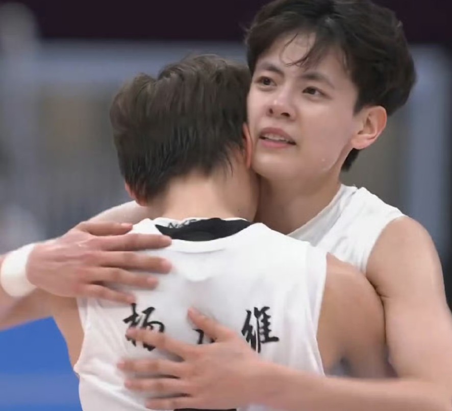 O momento decisivo é difícil! Yang Shuyu marcou 22 pontos em 9 de 18 arremessos, 1 rebote e 3 assistências.